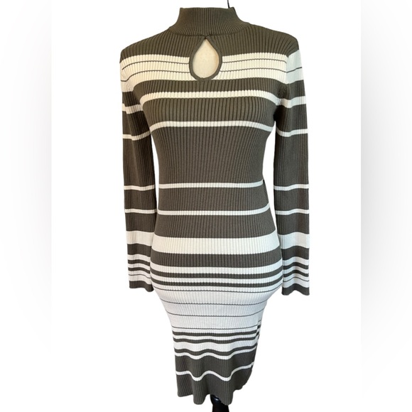 EUC SayWhat? Sweater Dress Size 1x - Picture 6 of 6